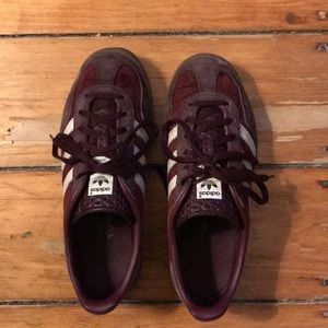 Adidas Gazelles, Maroon
